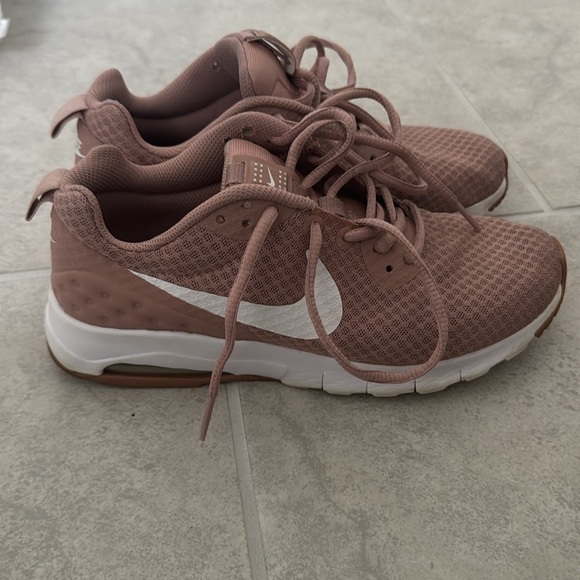 Nike Pink Athletic Sneakers - Picture 2 of 4